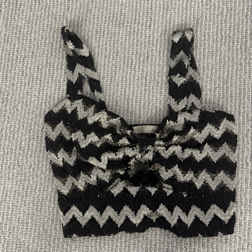 Sirens Silver Sparkle Zig-Zag Knot Front Crop Top - Glam Party Top